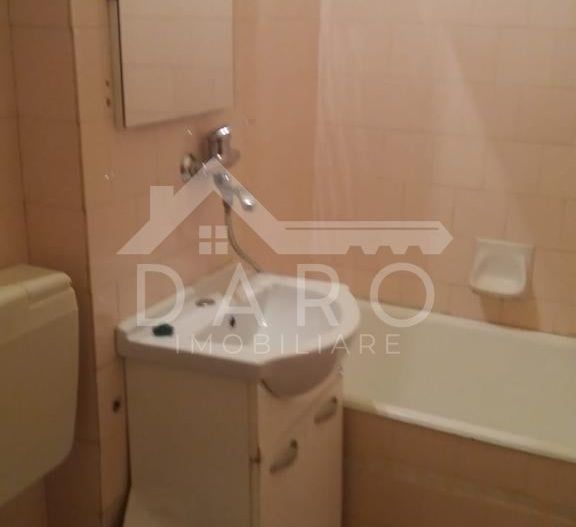 Apartament 2 camere decomandat - Poză 3