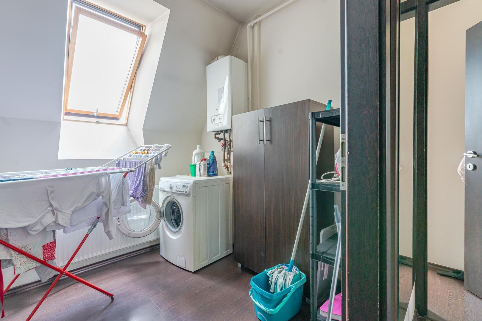 Apartament 5 camere dispus pe doua nivele in zona Brasovul Vechi - Poză 12