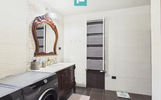 Vilă cu 6 camere de vânzare în zona Central - Poză 48