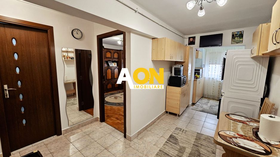 Garsoniera finisata, mobilata, utilata, 30 mp utili, zona FLIPS - Poză 3