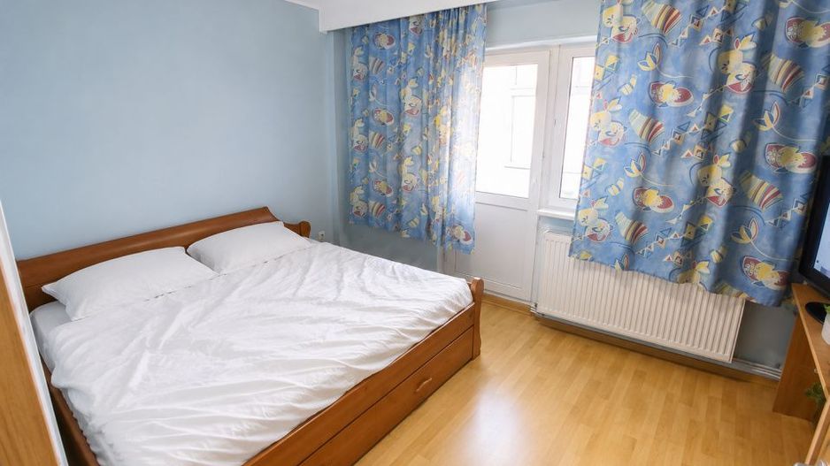 APARTAMENT 3 CAMERE PRUNDU - Poză 3