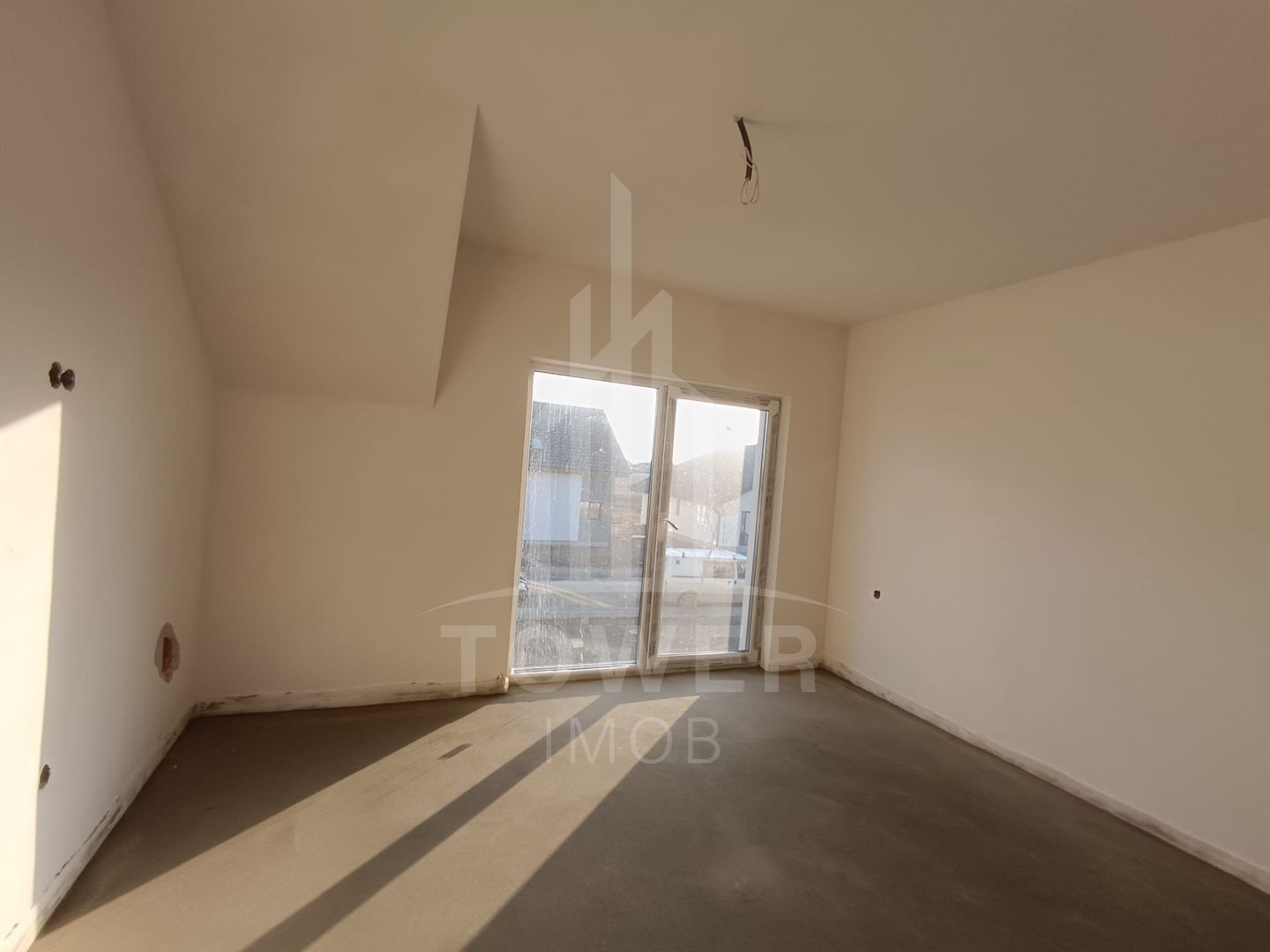 Casă Tip Duplex INDEPENDENTĂ ENERGETIC - Cartier NOU - Poză 9