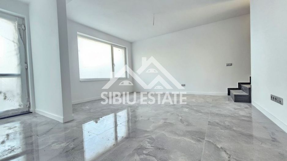 Casa INTABULATA la cheie, 5 camere, 2 bai Cristian, SIbiu - Poză 1