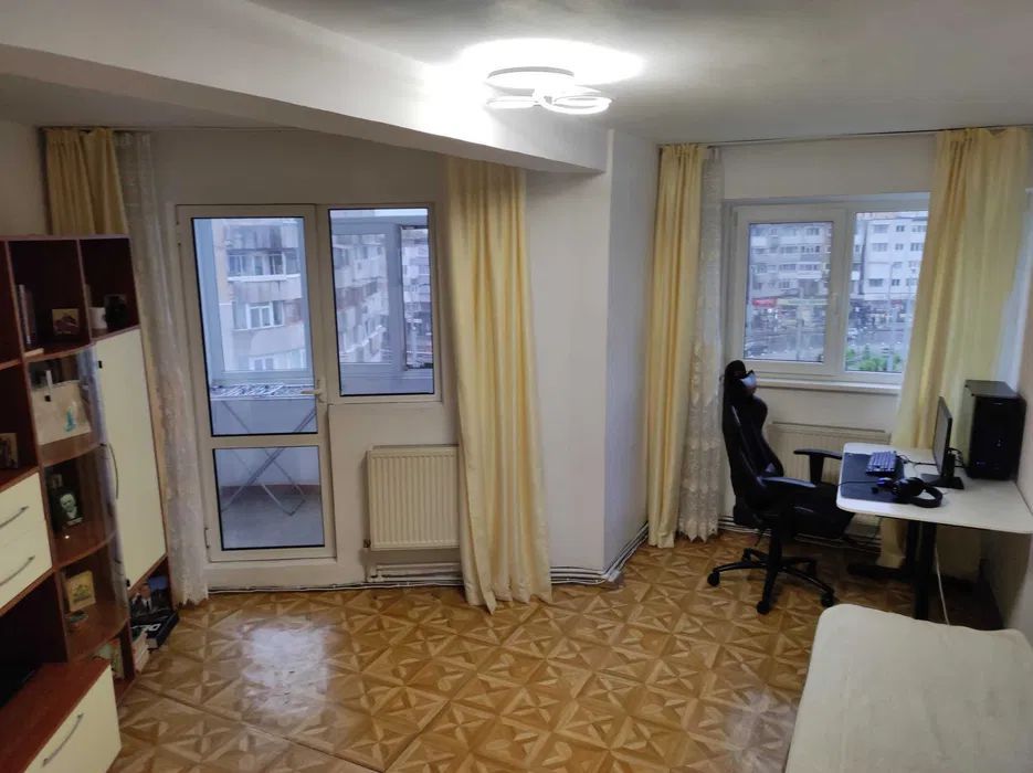 Apartament cu 3 camere, zona General - Poză 1