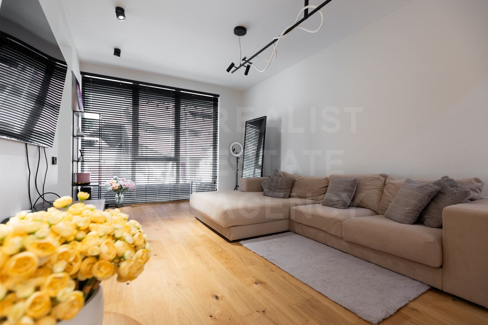 Chirie, casă, 2 nivele, 4 camere, str. Bujorilor, Centru - Poză 7