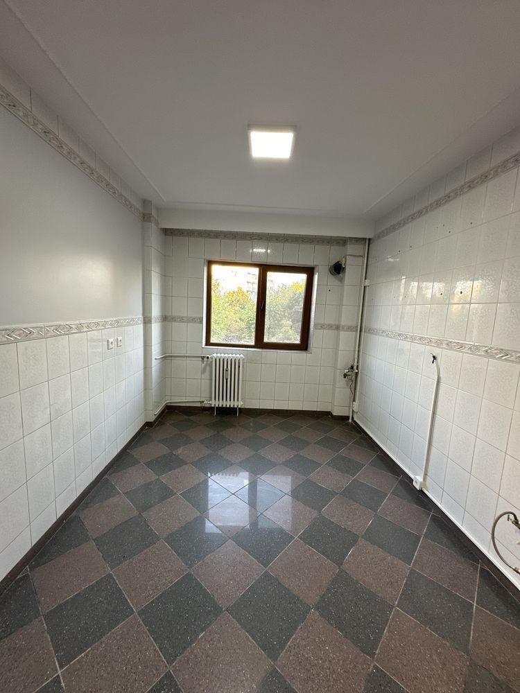 Vand apartament 4 camere Drumul Taberei - Poză 6