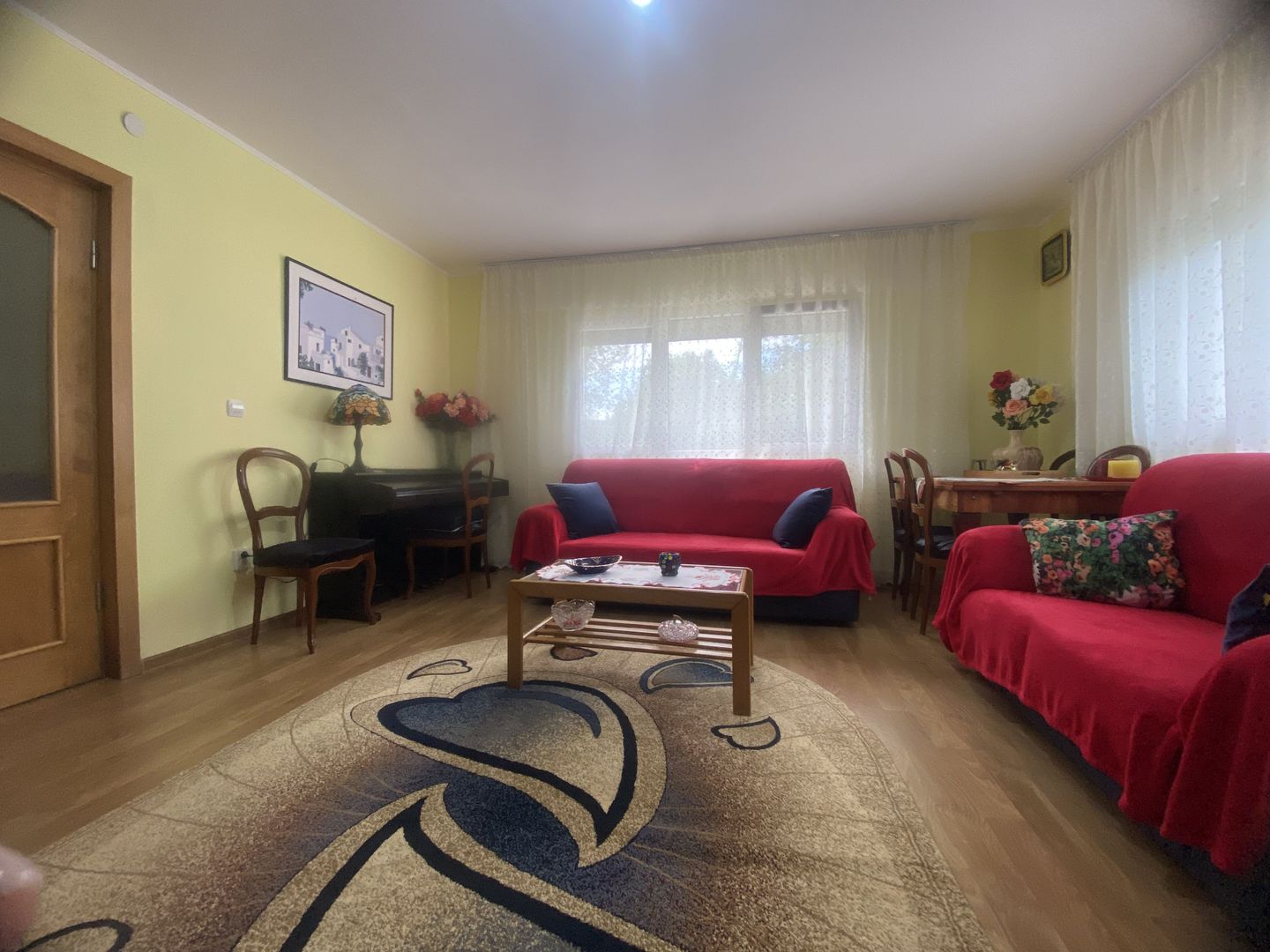 Oaza de liniste si verdeata! Vanzare casa cu 5 camere in Pucioasa - Poză 11