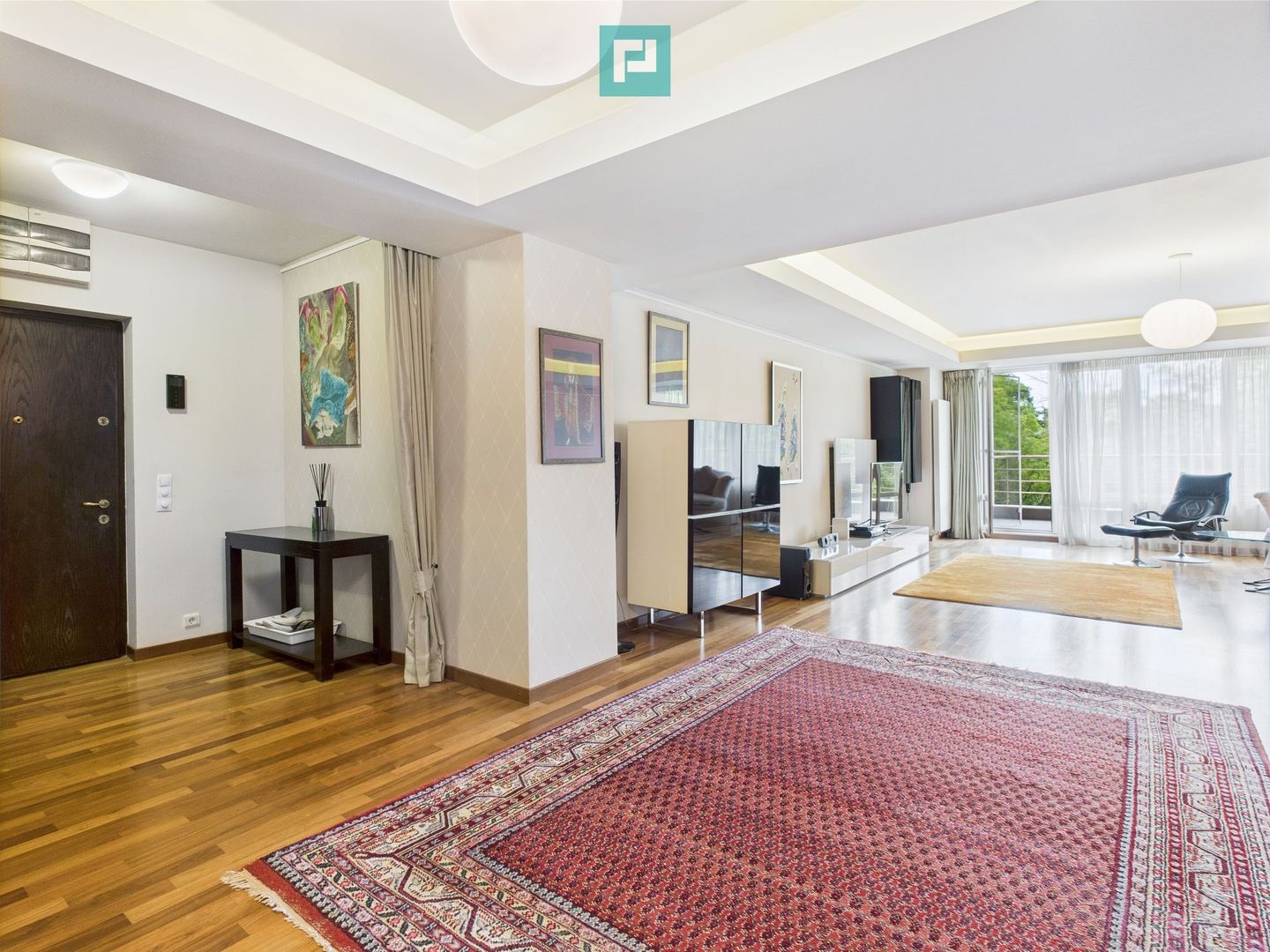 Apartament cu 4 camere pe Șoseaua Nordului - Poză 4