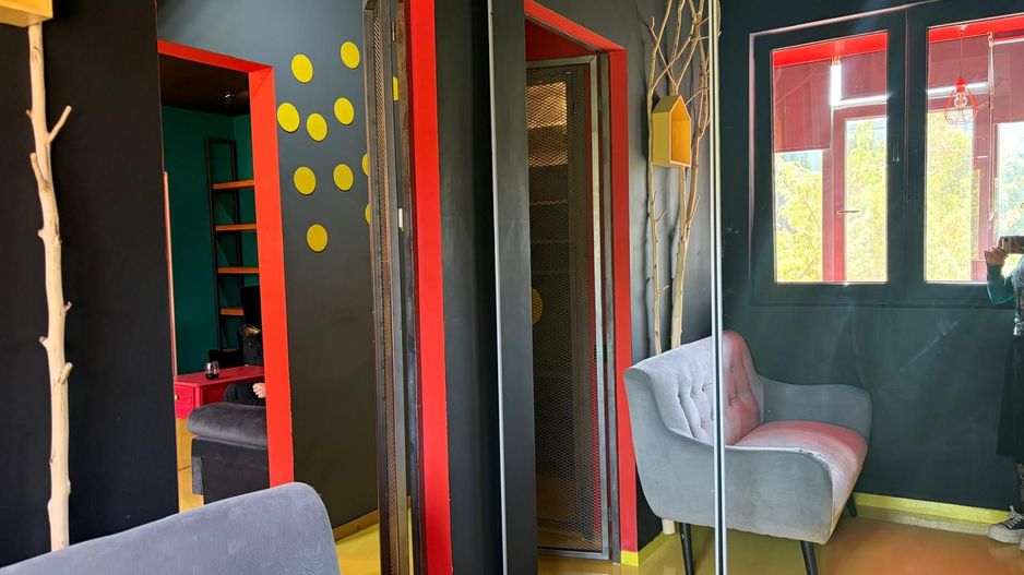 Apartament cochet, doua camere semidecomandat, 1 Mai - Poză 4
