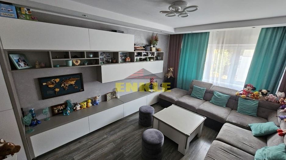 Vânzare apartament 2 camere decomandat – complet renovat. - Poză 1