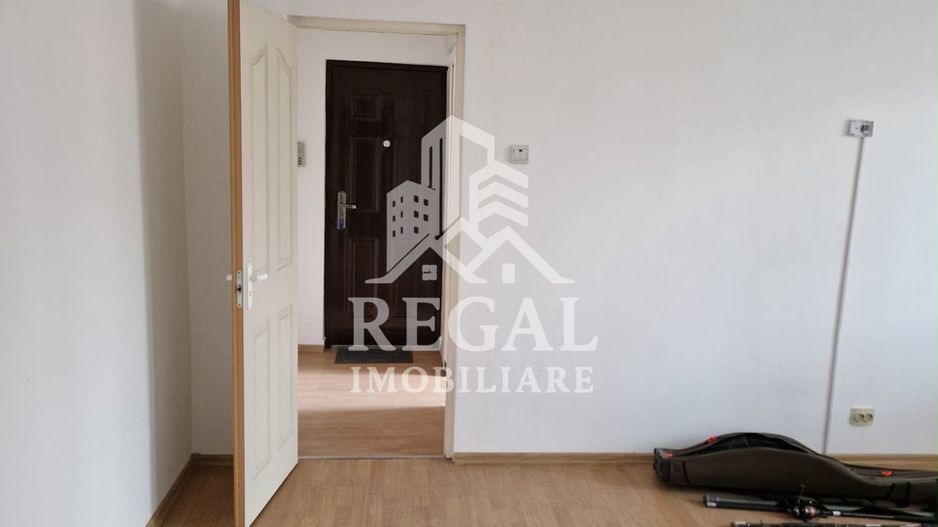 Apartament de vânzare – Micro 5/2, strada Eroilor | Exclusivitate - Poză 2