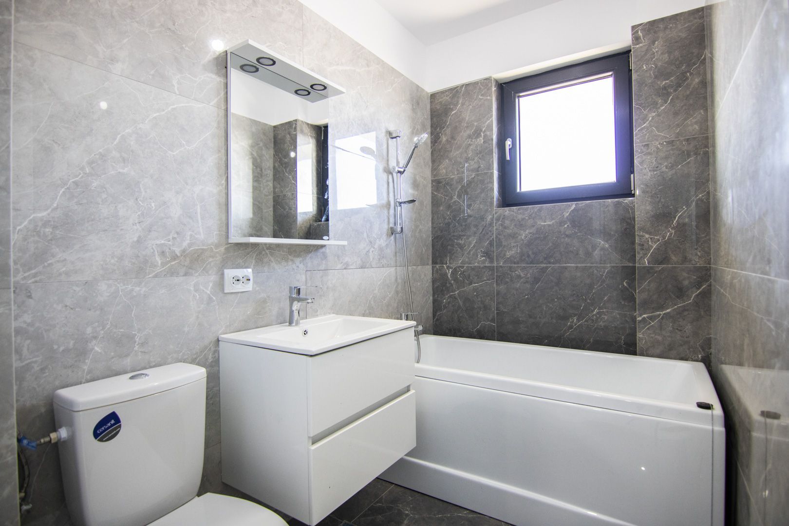 2 camere, 58 mp, etaj 3, decomandat, centrala de apartament - Poză 6
