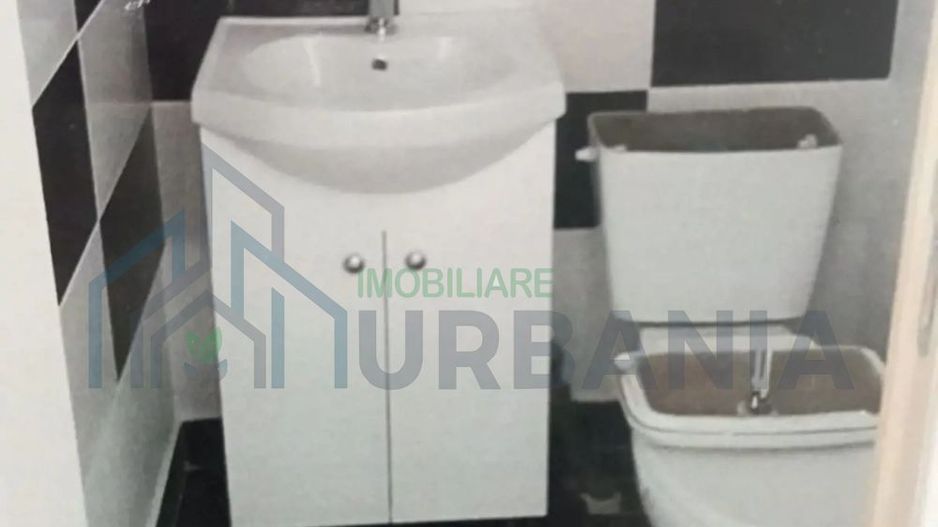 Casă de vânzare Tătărași - Poză 2