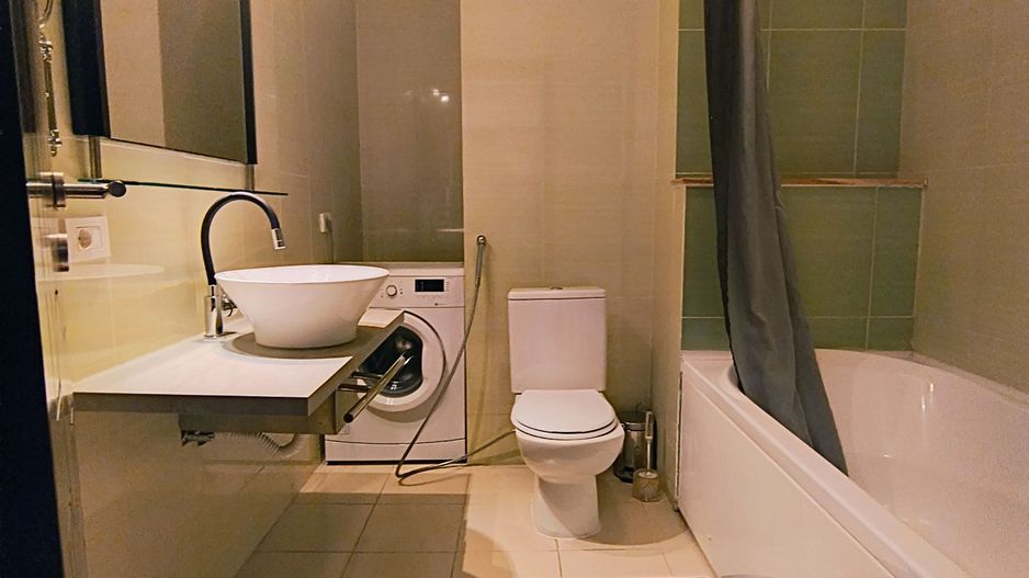 Phoenicia- Piața Alba Iulia- Bd Unirii - Poză 11