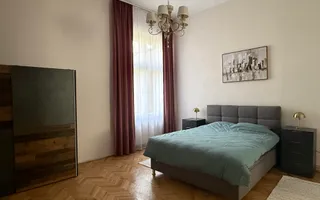 Apartament la casa 4 camere | Mihai Eminescu | Curte comuna | Oradea - Poză 11