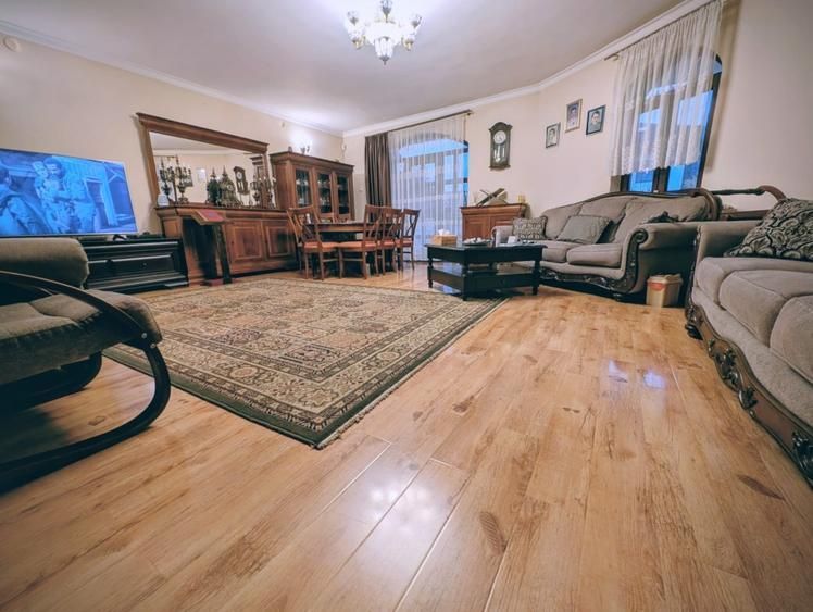 Vila individuala Zona Bazilescu - Poză 1