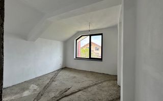 Casă de vânzare – Zona Selgros, acces din două străzi - Poză 2