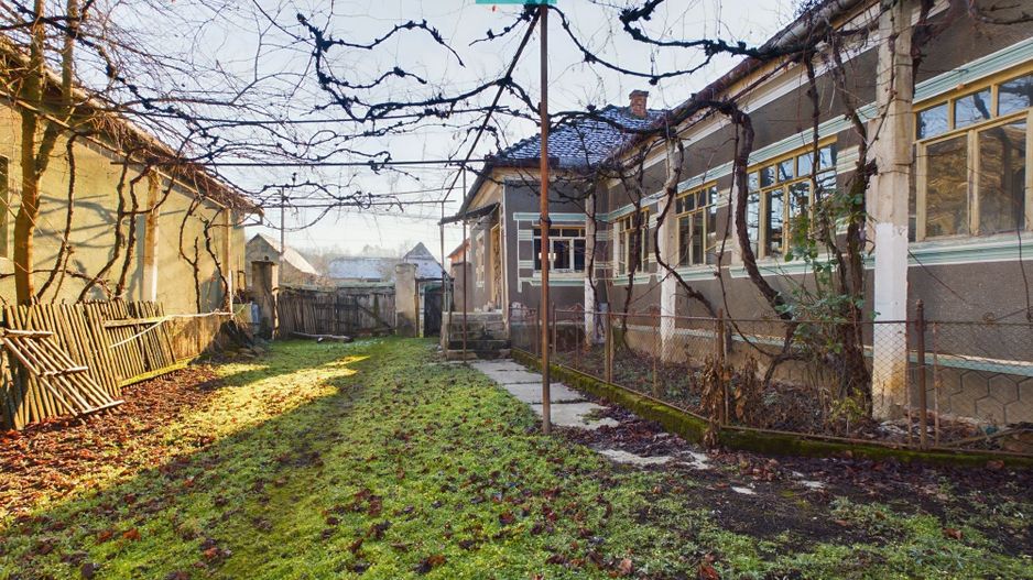 Casă de vacanță de vânzare în Tauț - Poză 13