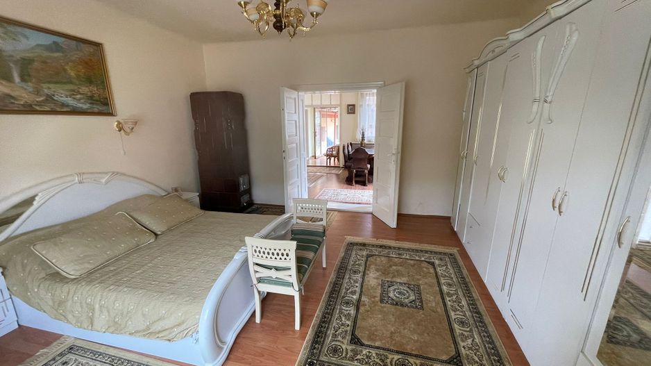 Casă de vânzare în Vașcău–natură, liniște și confort modern- 72000 Eur - Poză 5