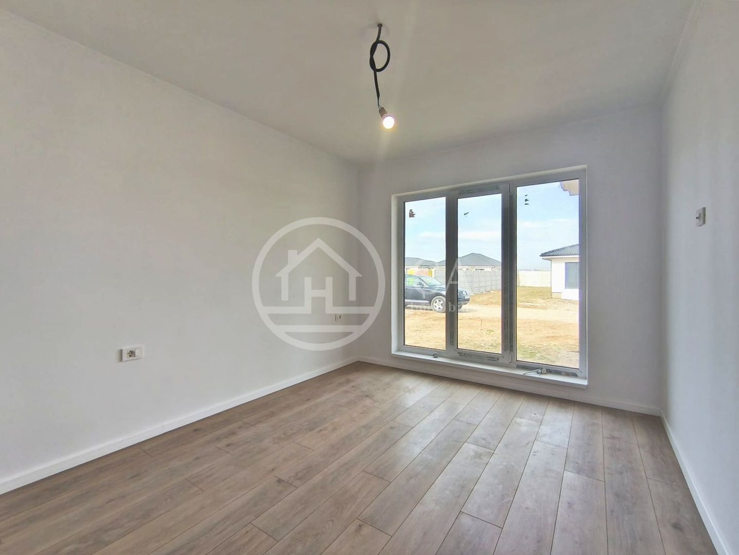 Casa de inchiriat cu 4 camere in Cheriu, Bihor - Poză 17