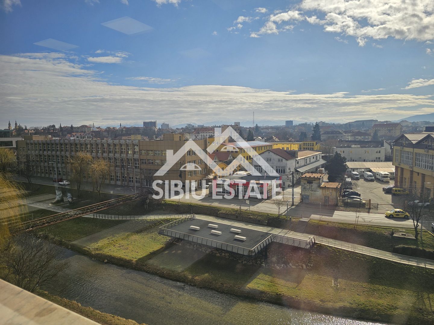 Spatiu de birouri de inchriat locatie centrala si vizibilitate buna - Poză 23