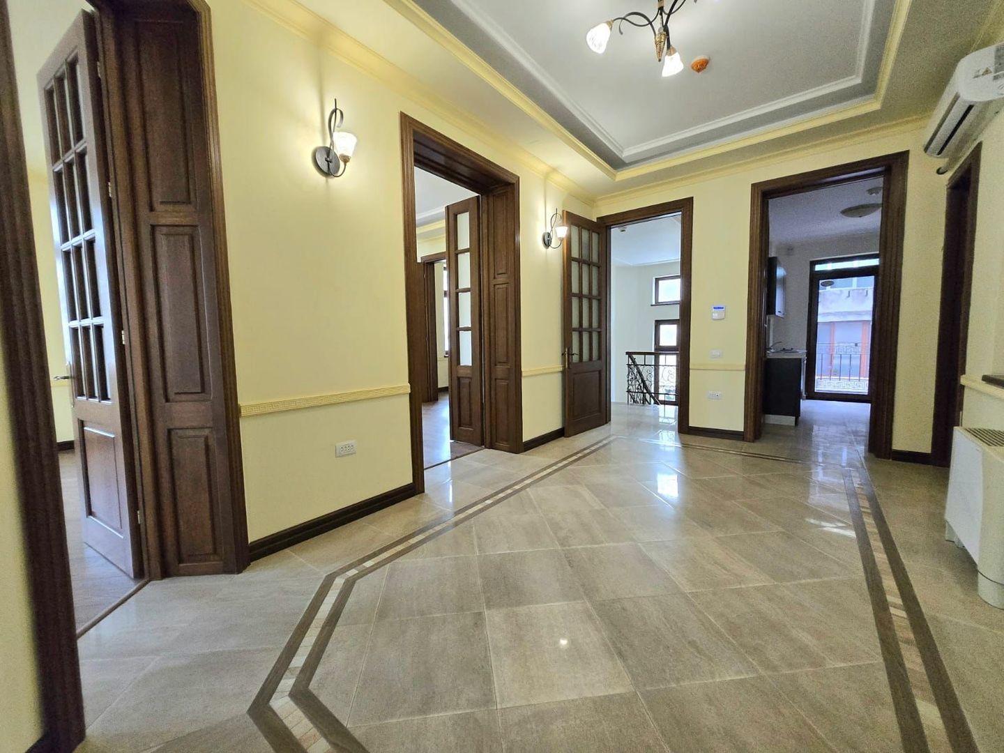 Spațiu de birouri ultracentral de inchiriat - etaj 1-intrare separata - Poză 4