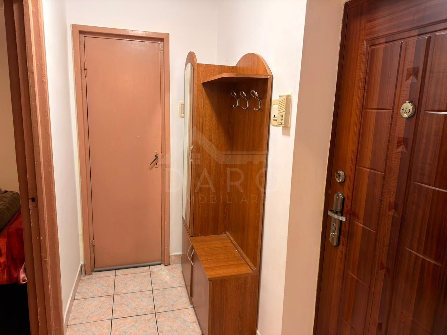 Inchiriez apartment cu 2 camere - Poză 1