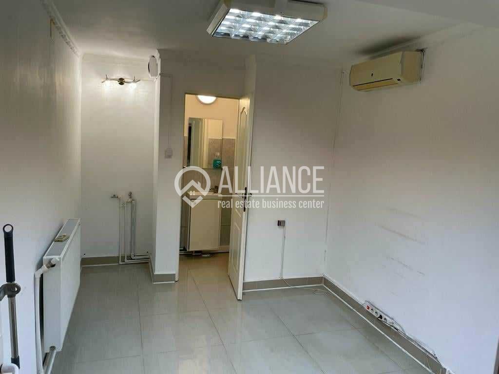 TROCADERO(cod04)-Spatiu birouri sau comercial -vad vitrina stradala - Poză 2