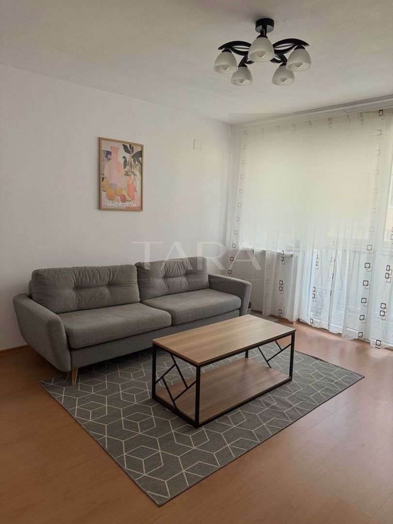 Apartament cu 2 camere, decomandat – Florești. - Poză 2