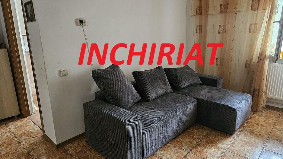 Inchiriere apartament 2 camere, Gavana zona Piata, stradal - Poză 1