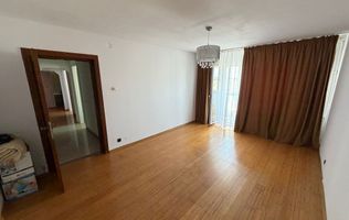 Apartament 3 camere , renovat recent, zona Sebastian-Rahova
