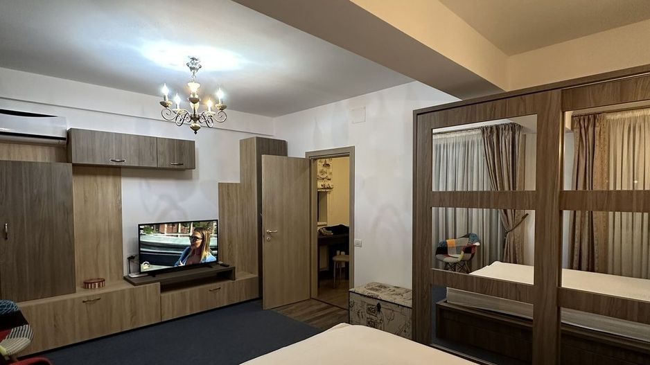 De Închiriat Garsonieră Modernă  Unirii- Alba Iulia, Centrală, Curte - Poză 1