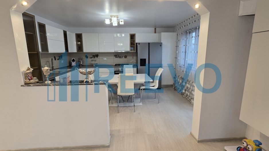 Casă de închiriat în Lilieci - Poză 8