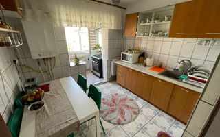 OFERTA! CUG 3 camere Decomandat - 70mp - bloc 1986 + BOXA - Poză 8