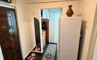 Vanzare apartament cu 4 camere in Micro 13, etaj 3, pret 65 000 euro - Poză 14