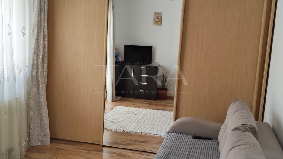 Vanzare apartament decomandat n zona centrala Apahida - Poză 1