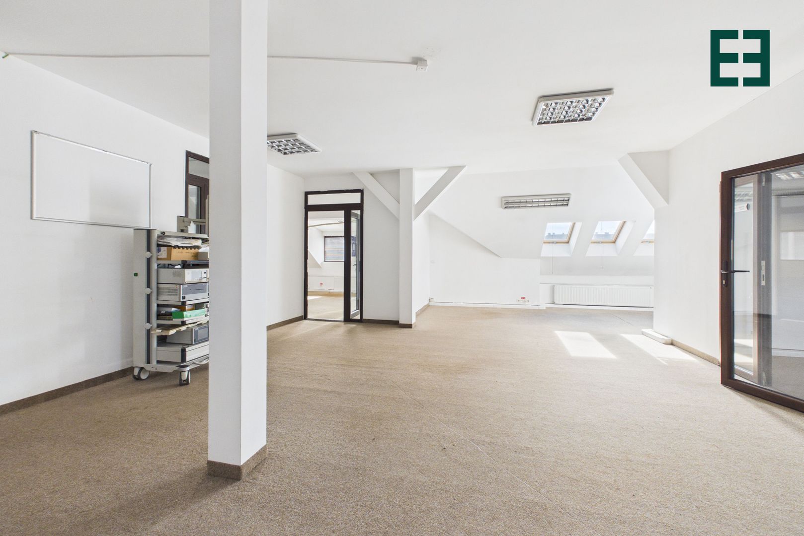 De Închiriat - Spațiu birouri 5 camere - Zonă Centrală - Timișoara - Poză 11