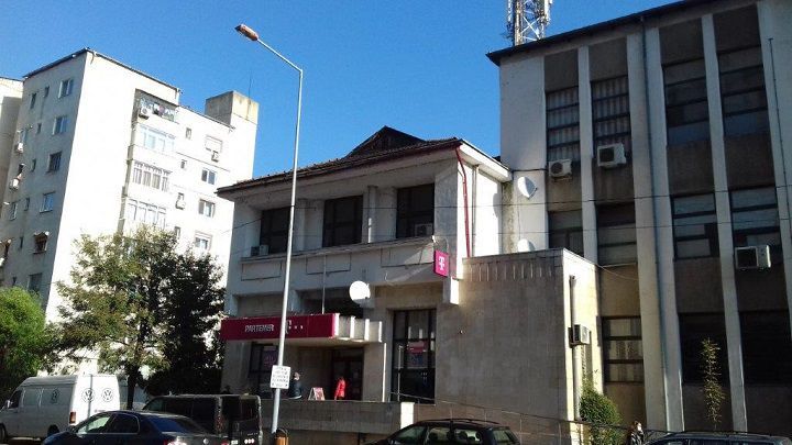 Cladire comerciala Alexandria - Poză 2