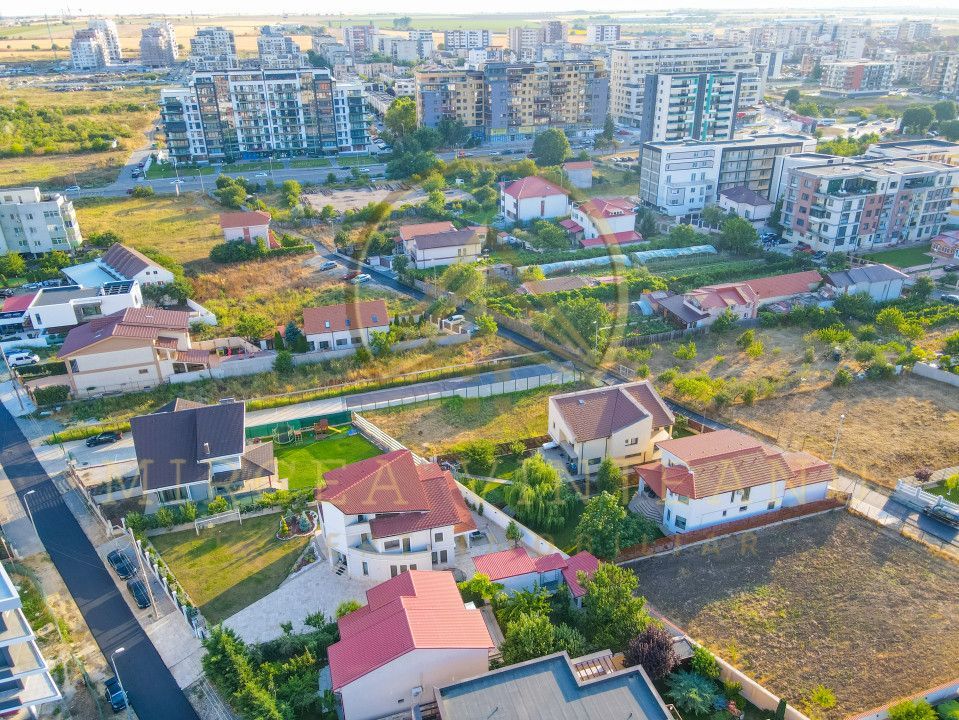 Palazu Mare/Elvila - Vila cocheta  P+1E+M cu teren 970 mp,mobilata si utilata - Poză 50