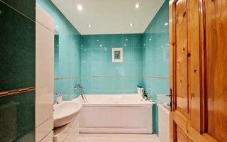 Sinaia | 3 Camere | Cladire Istorica situata pe Malul Begai. - Poză 4