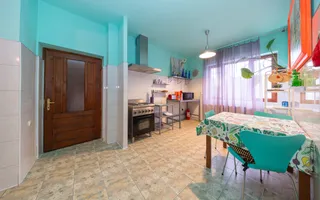 Pensiune de vânzare în Râșnov | 14 camere | 427 mp - Poză 37
