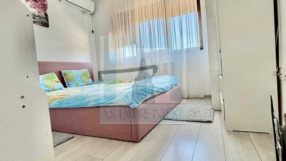 De vânzare casă înșiruită/ zona Sanpetru - Poză 5