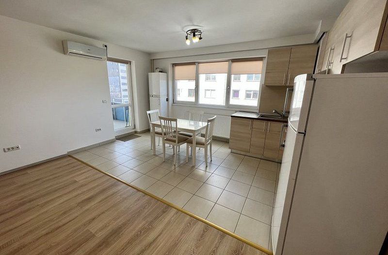 Apartament cu 3 camere de inchiriat in Olimpic, Bd Garii - Poză 2