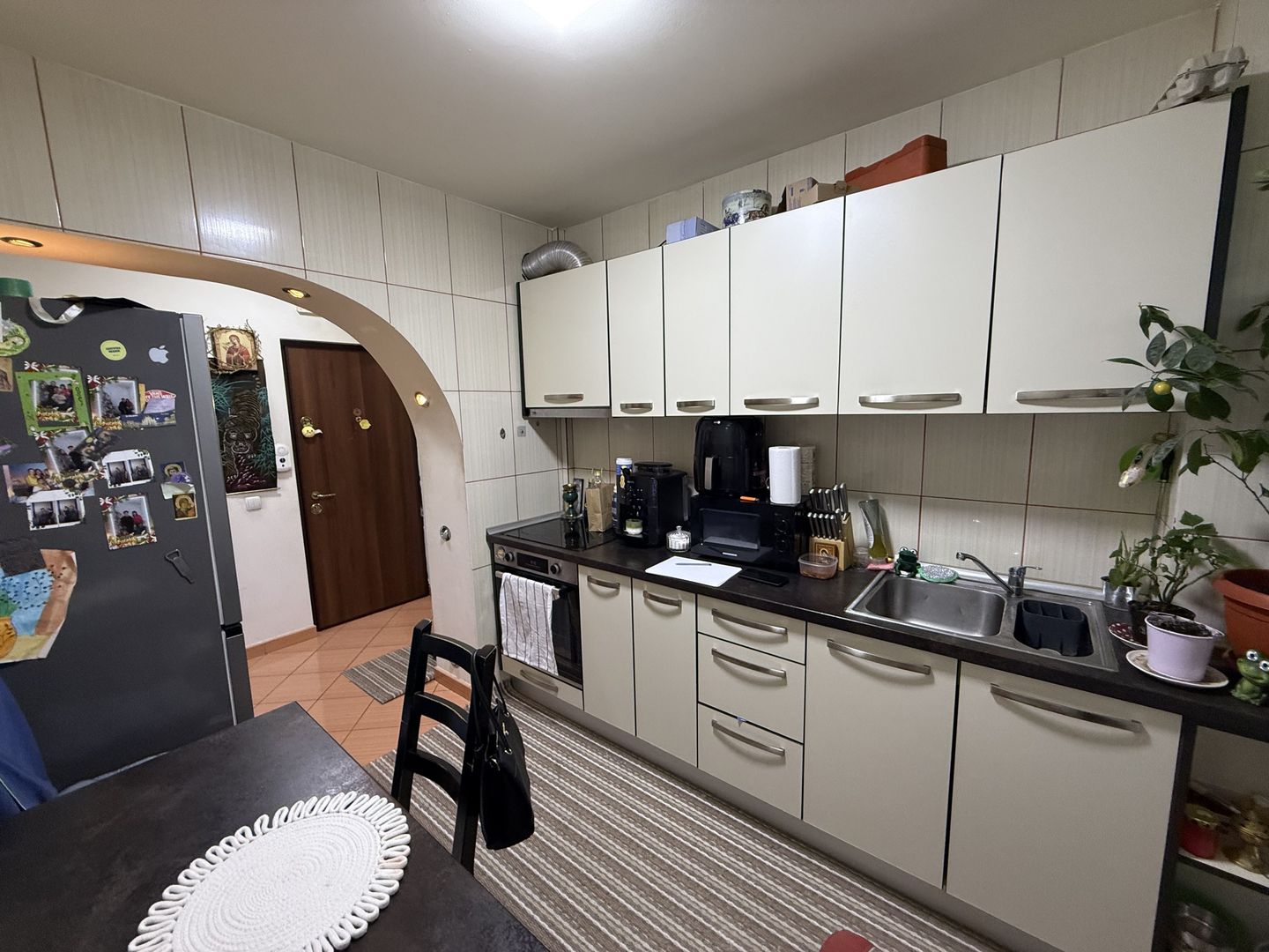 Apartament 3 cam modern complet renovat - mobilat Campina- central - Poză 14