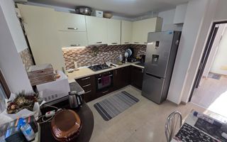 Casă înșiruită mobilată de închiriat în Valea Adâncă, Iași - 3 camere, 2 băi - Poză 8