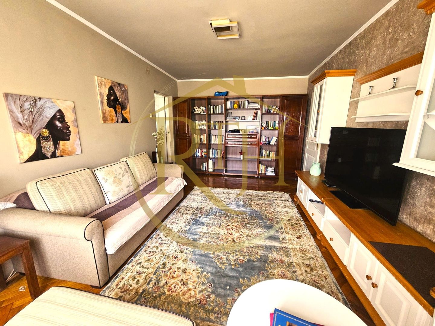 Oferim spre închiriere apartament cu 3 camre în zona cenrală - Nokia - Poză 2