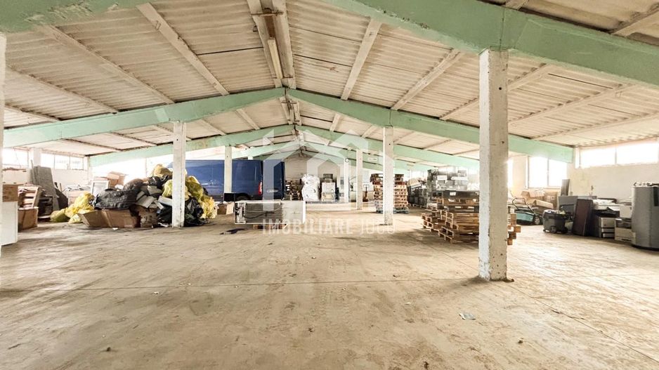 Spatiu de inchiriat 500MP Inaltimea de 4m Jucu de Mijloc - Poză 1