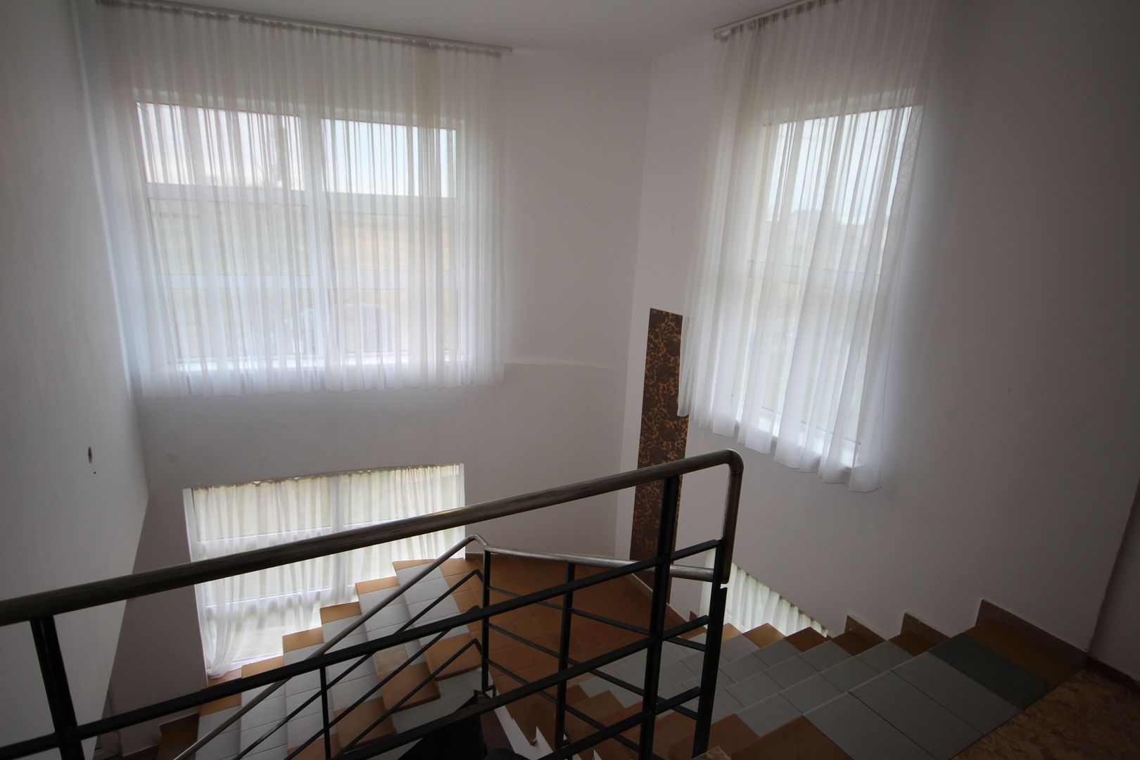 Vila  destinatie camin batrani - Poză 5