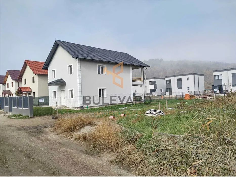 Teren cu autorizatie casa P+E! - Poză 1