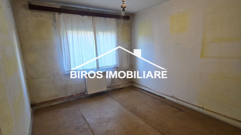 4 decomandate Rovine - Pizza Ibiza - Poză 1